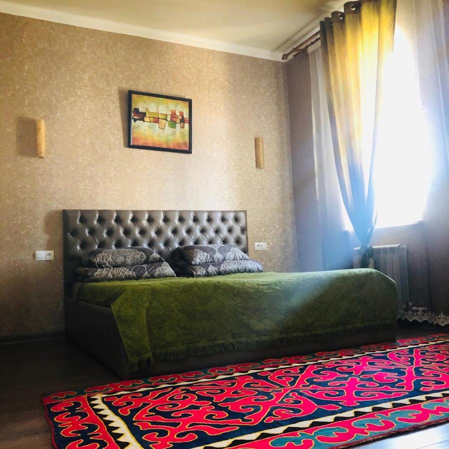 Sweet Home Hostel Bishkek Exteriör bild